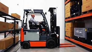 Arkadaşlarını forkliftle taşıyan işçiyi haksız buldu