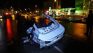 Otomobil 5 parçaya ayrıldı