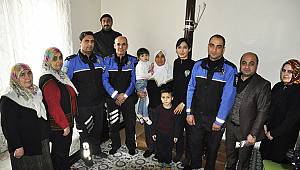 Polis bu kez başka bir görevdeydi