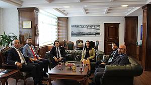 Emniyet müdüründen, avukatlara çözüm için destek