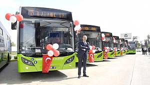 Adana’da belediye otobüsü öğrencilere bedava