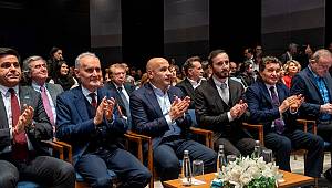 “Yanımızda olmaları da eleştirileri de kıymetli”