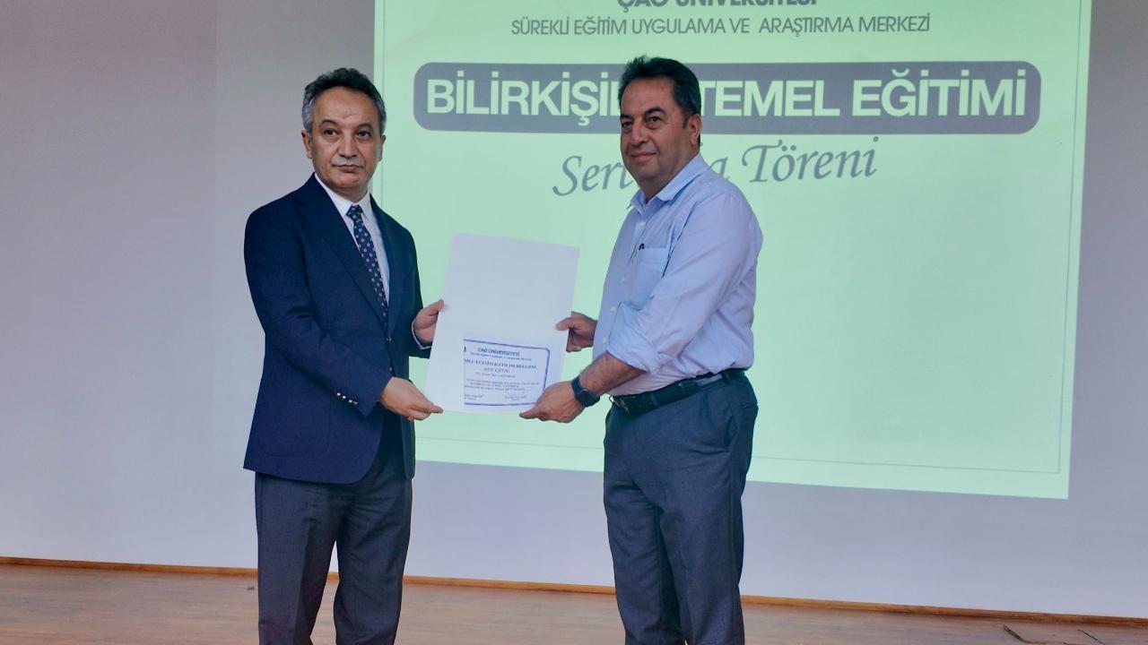 42 kursiyer sertifika aldı